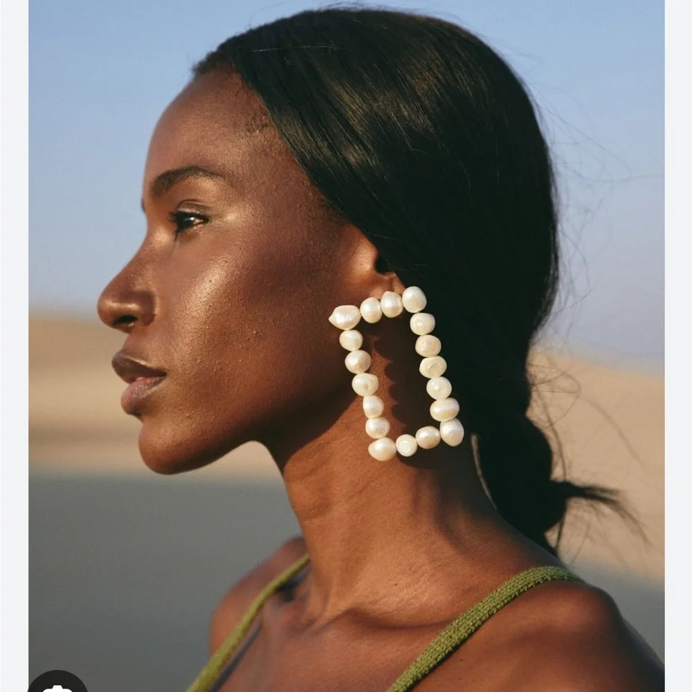 ISO! Cult Gaia Dita earrings! - Picture 2 of 5